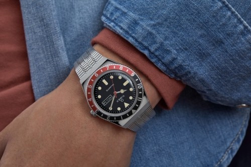 Q Timex Reissue 38mm Часы-браслет из нержавеющей стали TW2U61300 image 4