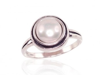 Серебряное кольцо #2100949(POx-Bk)_PE, Серебро	925°, оксид (покрытие), Жемчуг , Размер: 18.5, 4 гр.