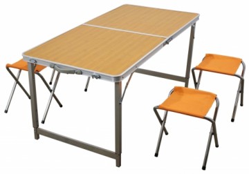 Besk Kempinga komplekts, galds ar 4 krēsliem